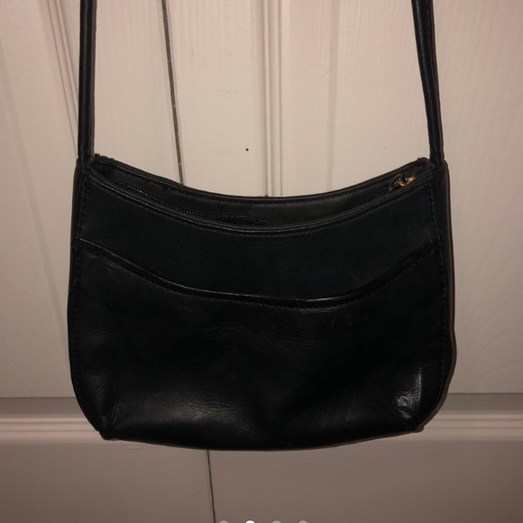 black leather purse - Picture 2 of 4